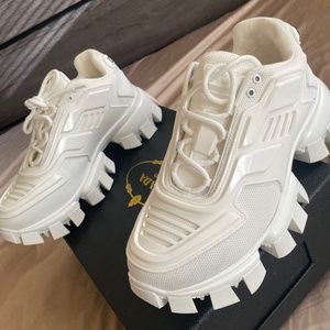 PRADA